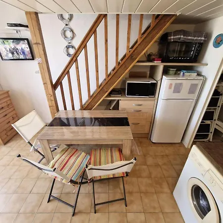 Grande Bleue - T1 Cab Mezz 6 Couchages Port Leucate. Ref: 3gb_253 Mae-5953 *